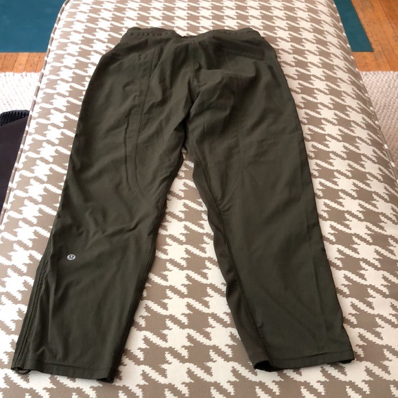 Dance Studio Crop 25” - Picture 2 of 8